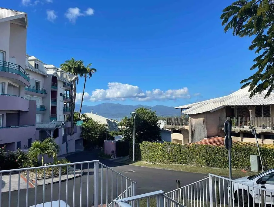 Studio Mezzanine Vue Mer Le Gosier